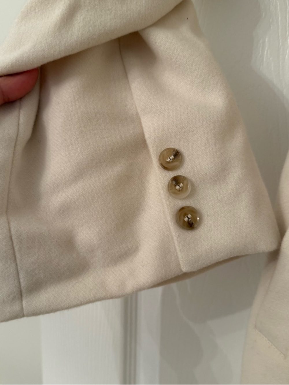 JLUXLABEL IVORY CLOUD WOVEN COAT - Picture 9 of 12